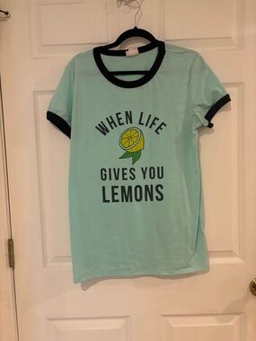 LuLaRoe Mint Graphic Tee "When Life Gives You Lemons" with Black Trim. NWOT